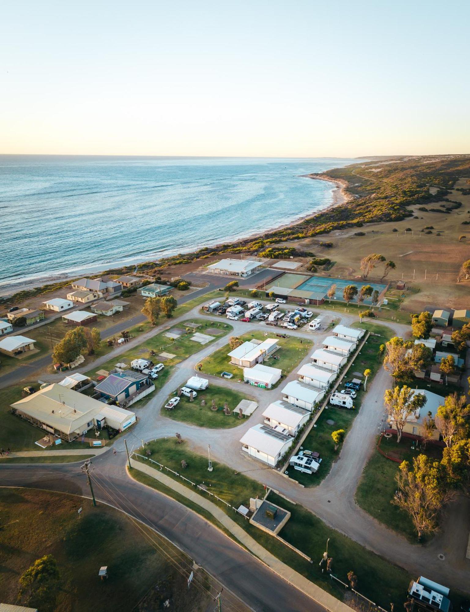 Horrocks Beach Caravan Park Kültér fotó